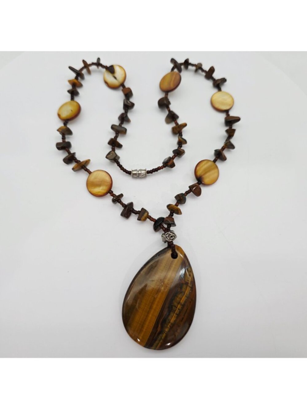 Tigers Eye Pendant Necklace With Beaded Accents & Magnetic Clasp 11" Drop - Picture 6 of 8